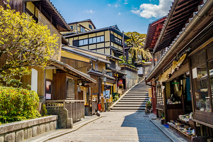 Morning Eastern Kyoto Tour: Always the Most Popular Tourist Destinations
