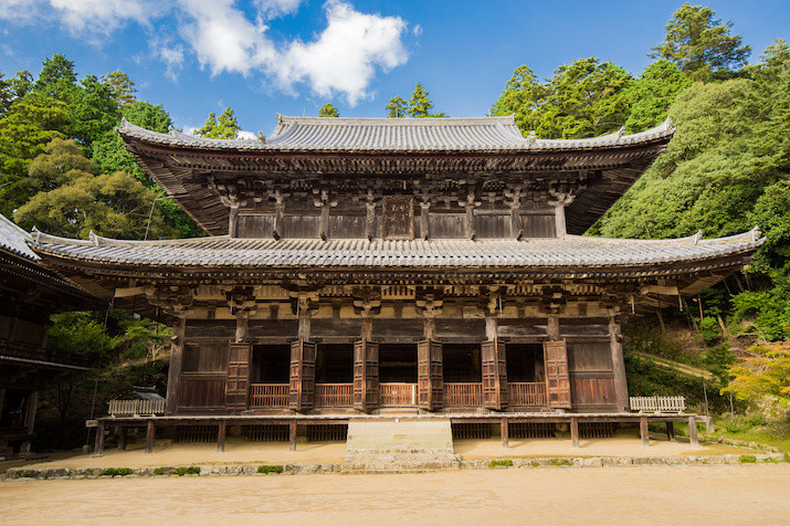 World Heritage Castle and the Last Samurai Temple